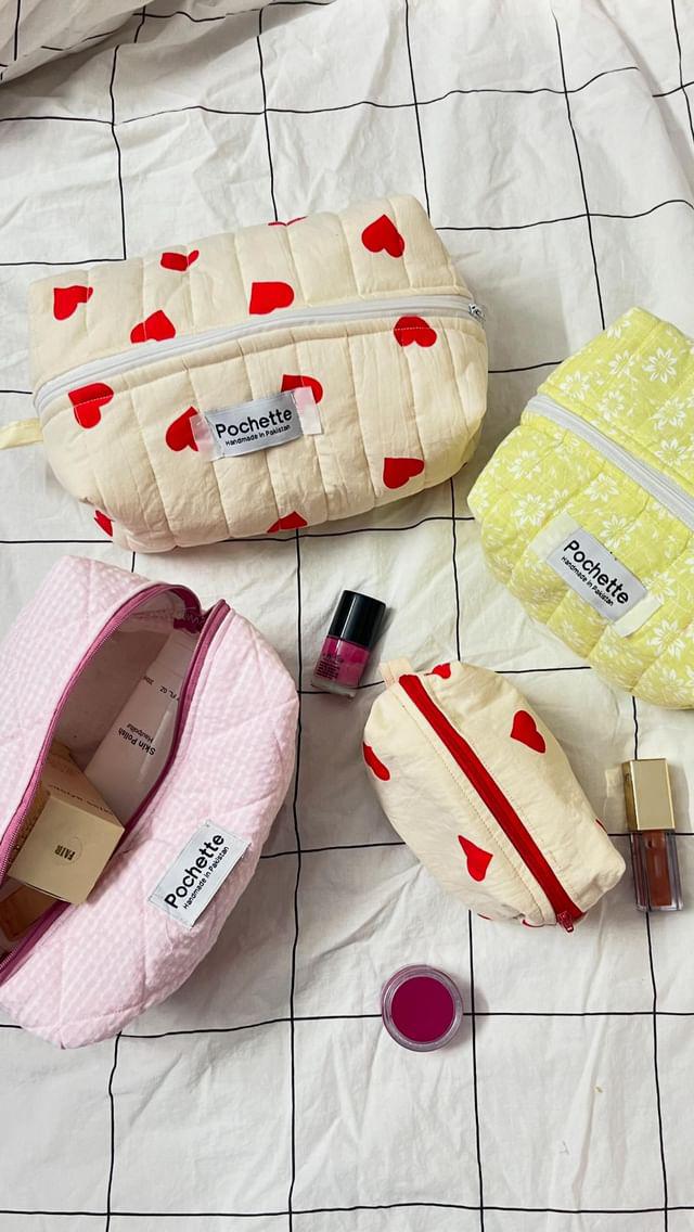 Red heart beauty case